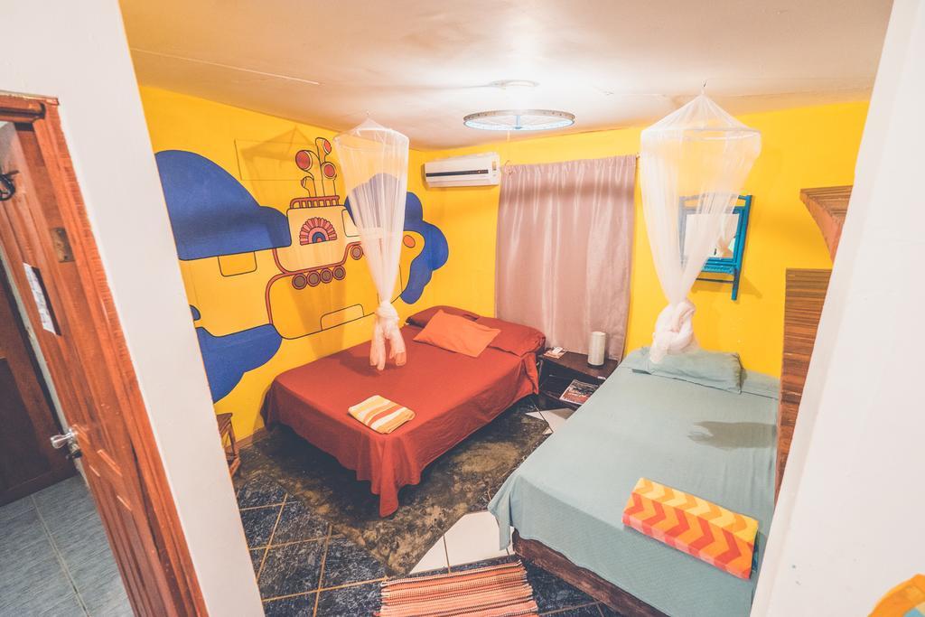 Pura Vida Hostel Tamarindo Eksteriør billede