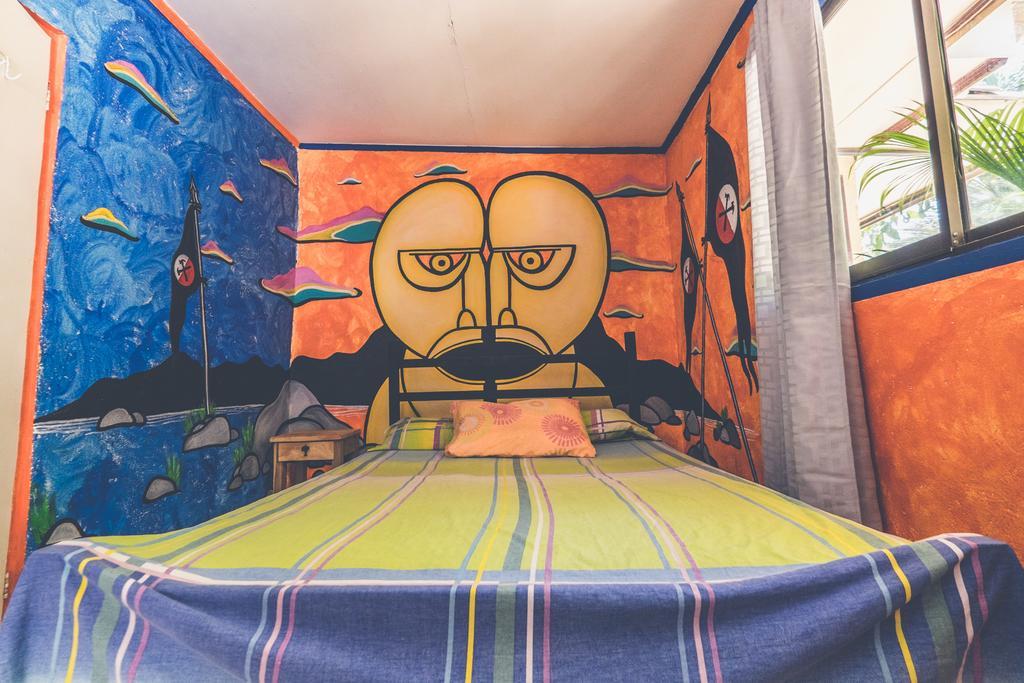 Pura Vida Hostel Tamarindo Eksteriør billede