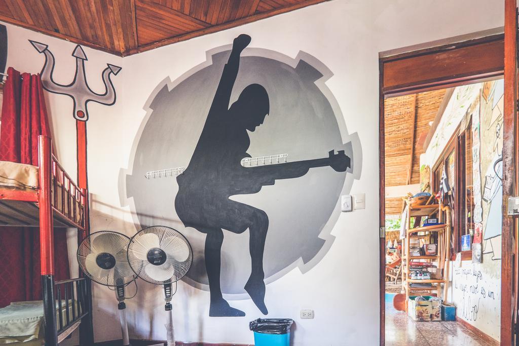 Pura Vida Hostel Tamarindo Eksteriør billede