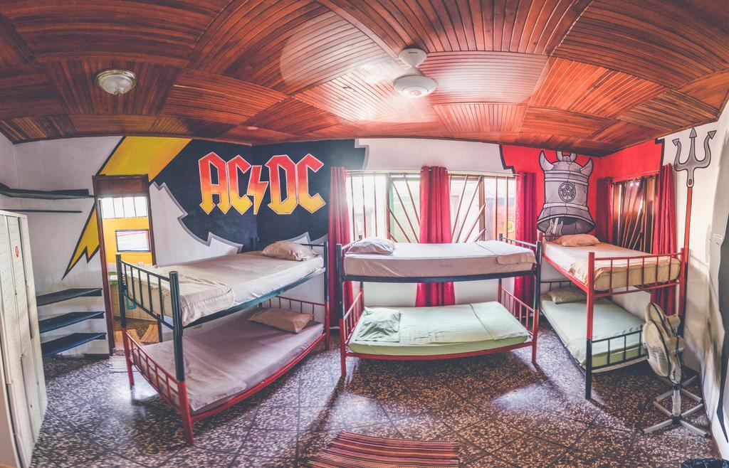 Pura Vida Hostel Tamarindo Eksteriør billede